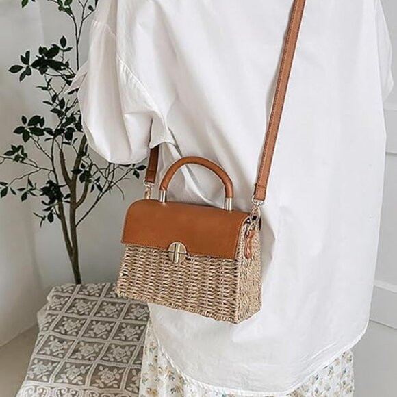 Neiman Marcus Rattan Beach Khaki Medallion Crossbody Bag - Picture 3 of 6